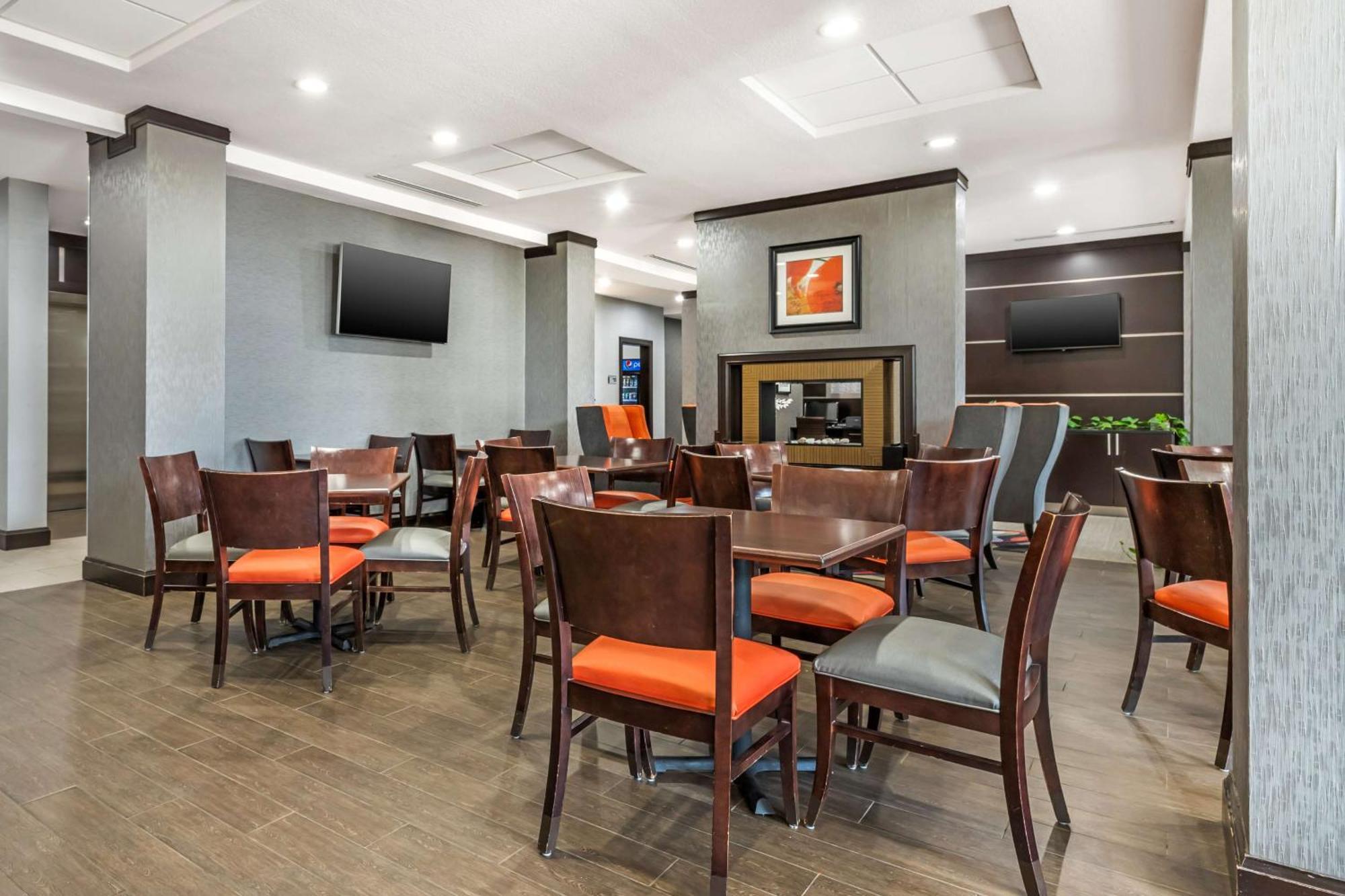 Best Western Plus Coweta'S 1St Hotel Kültér fotó